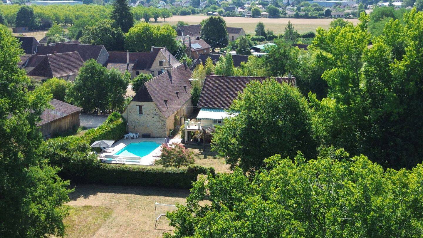 Maison 9 pièces 212 m² · à Le Bugue · 212 m² · 399 000 €