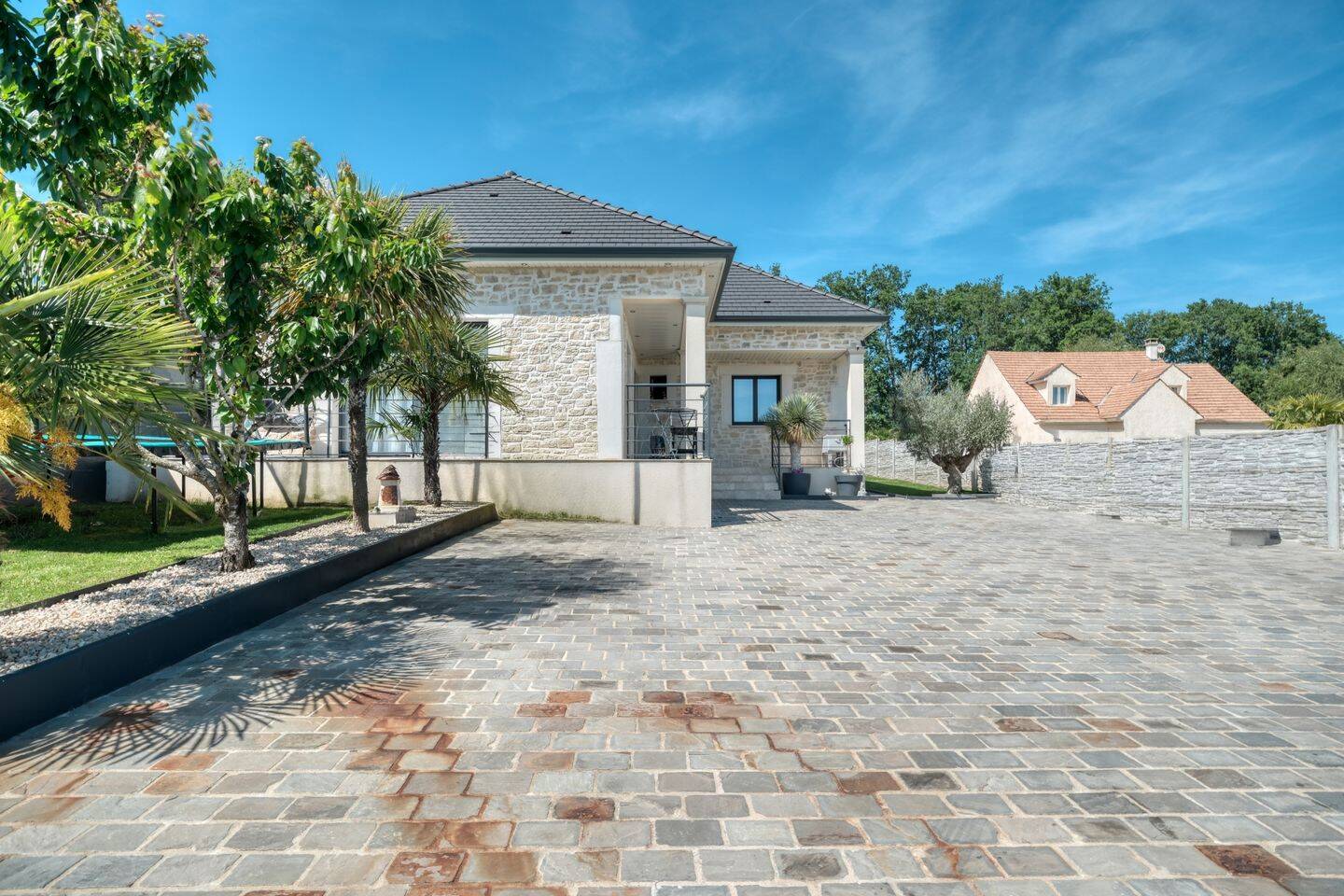 Maison 7 pièces 124 m² · à Forges-les-Bains · 124,3 m² · 498 000 €