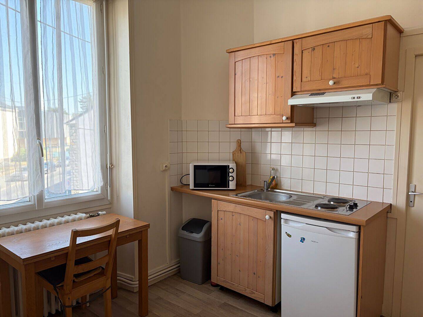 Appartement 1 pièce 14 m² · à Angers · 14,2 m² · 330 €/mois