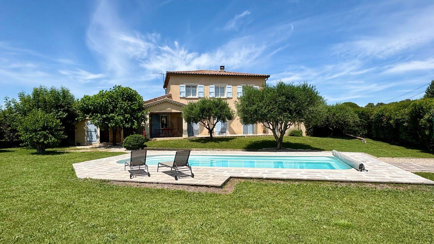 Maison 5 pièces 135 m² · à Saint-Privat-des-Vieux · 135 m² · 399 000 €