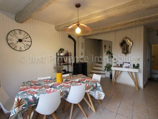 Maison à vendre 279 000 € 4 pièces 2 chambres 90 m² 180 m² de terrain Mazan 84380