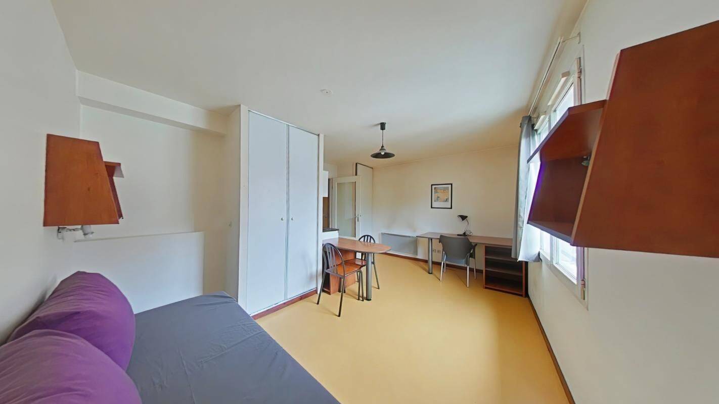 Appartement 1 pièce 23 m² · à Saint-Étienne · 23 m² · 335 €