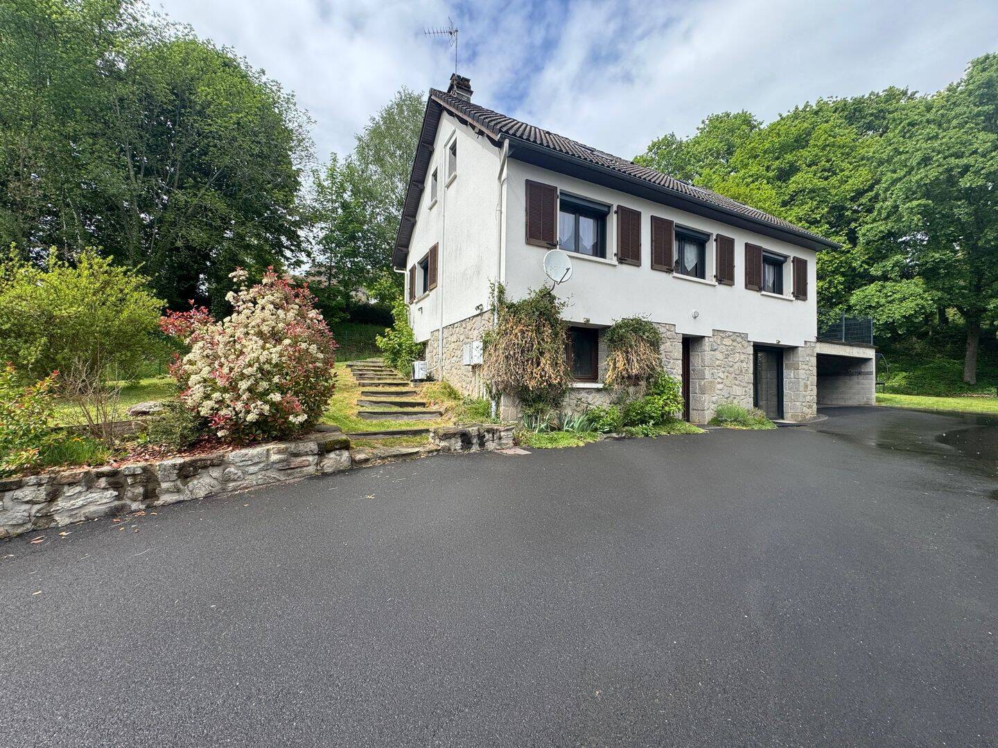 Maison 6 pièces 132 m² · à Ussel · 132 m² · 222 600 €