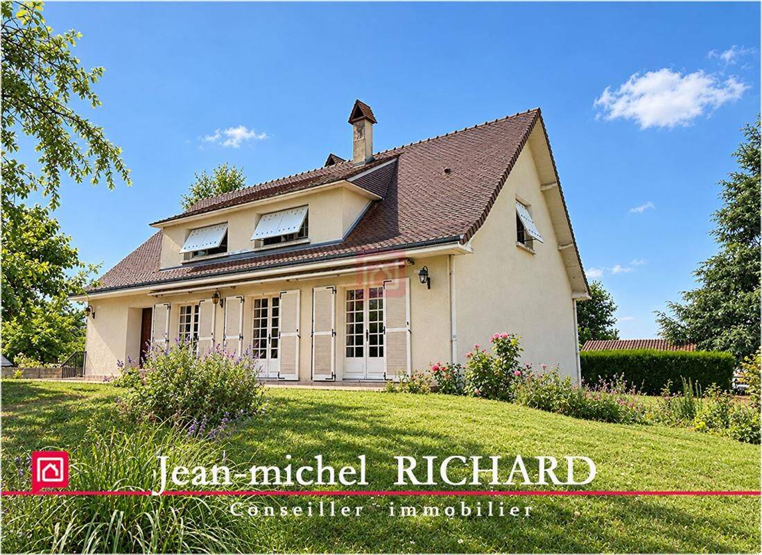Maison 8 pièces 230 m² · à Selles-sur-Cher · 230 m² · 208 000 €