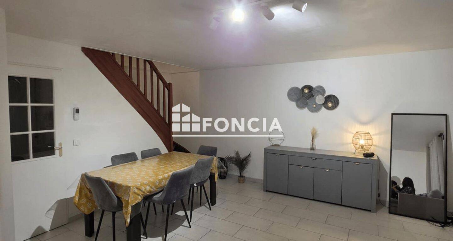 Maison 4 pièces 82 m² · à Sainte-Geneviève-des-Bois · 82 m² · 1 450 €/mois