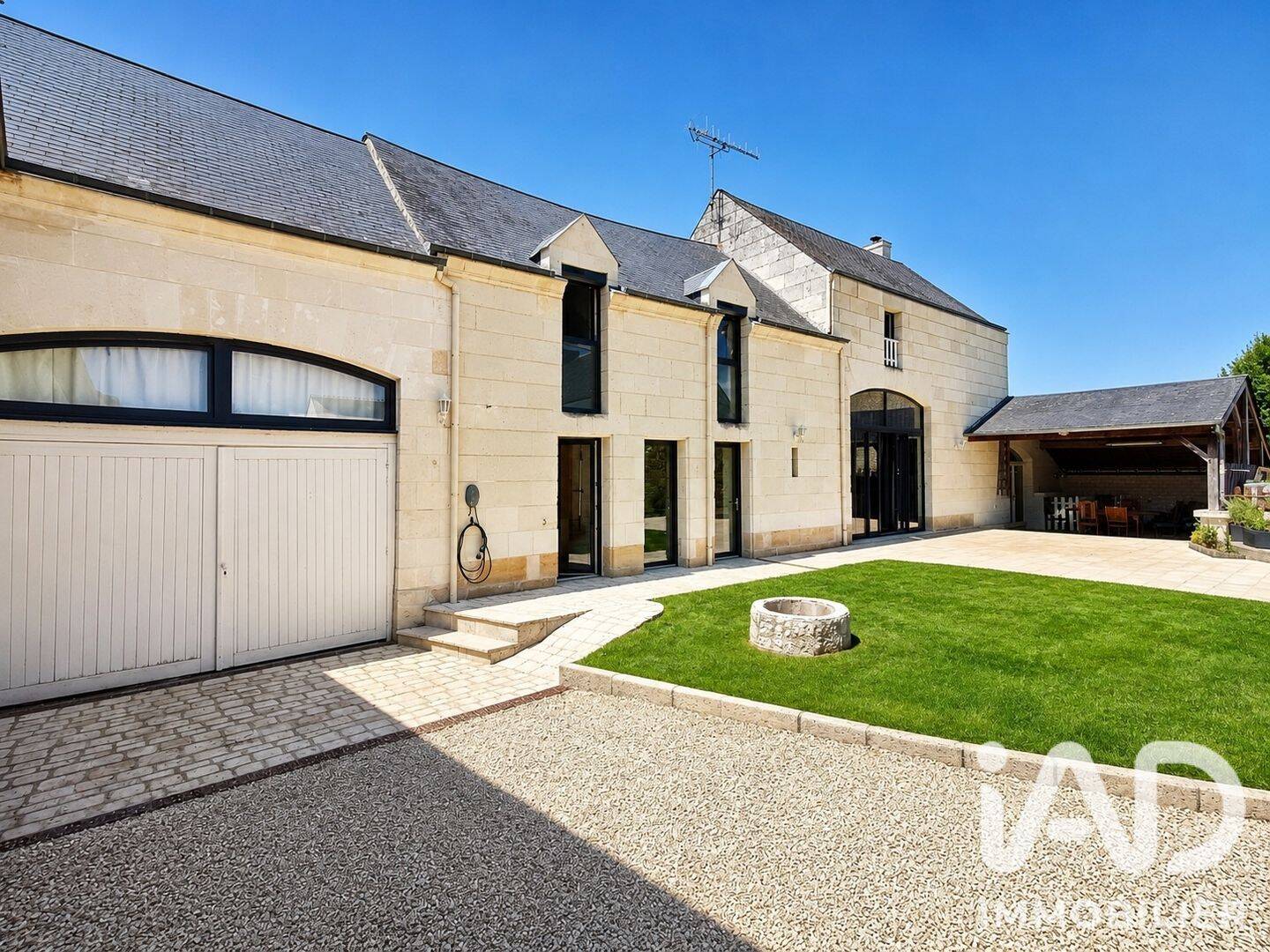 Maison 8 pièces 286 m² · à Chinon · 286 m² · 279 500 €