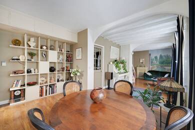 Appartement à vendre 755 000 € 3 pièces 2 chambres 75 m² Sous le toit, Étage 2/2 Grandes Carrières-Clichy Paris 18ème 75018