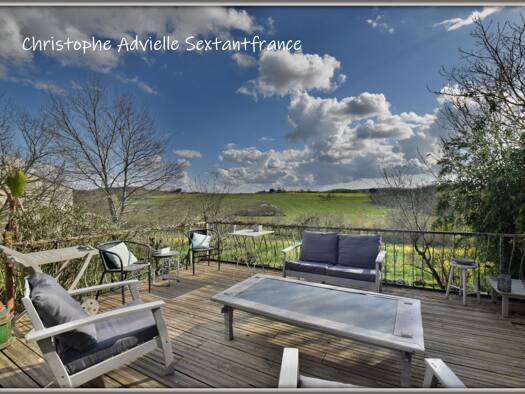 Maison à vendre 280 000 € 6 pièces 4 chambres 161 m² 970 m² de terrain Monbazillac 24240