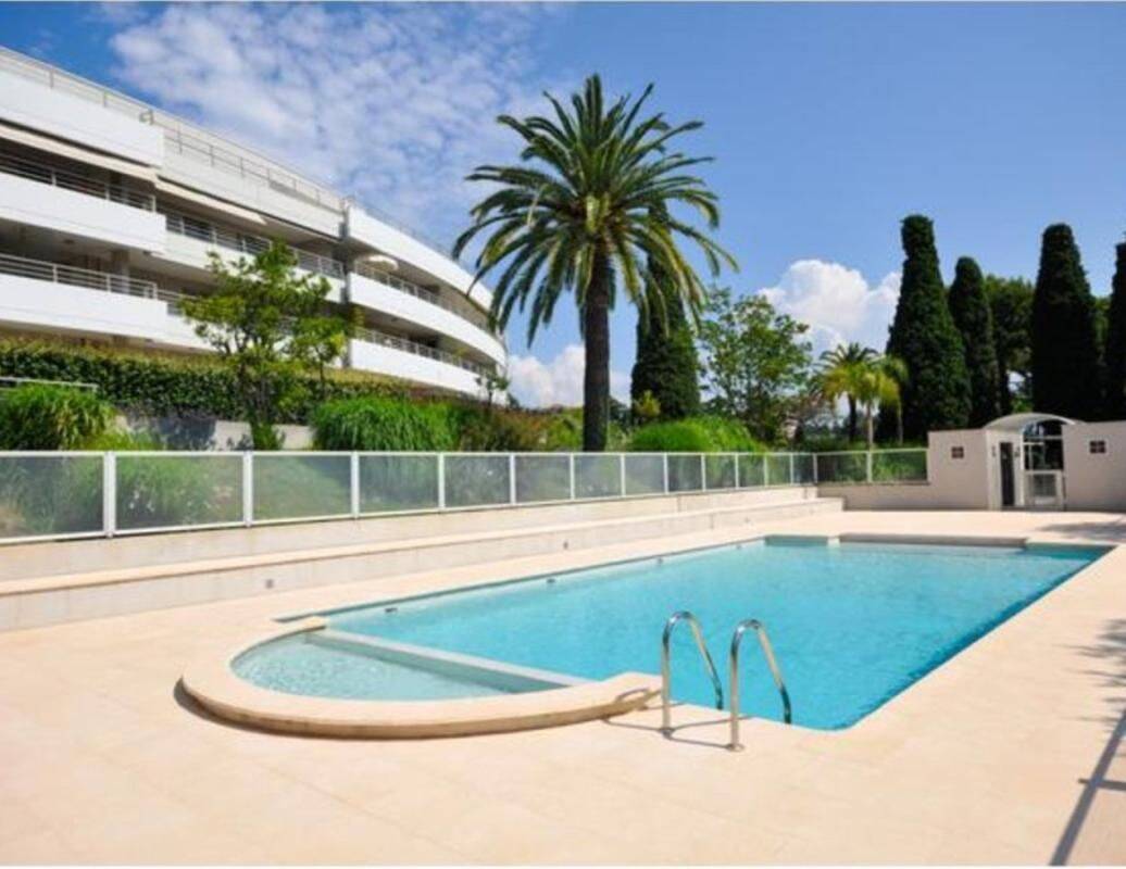 Appartement 4 pièces 120 m² · à Nice · 120 m² · 3 000 €