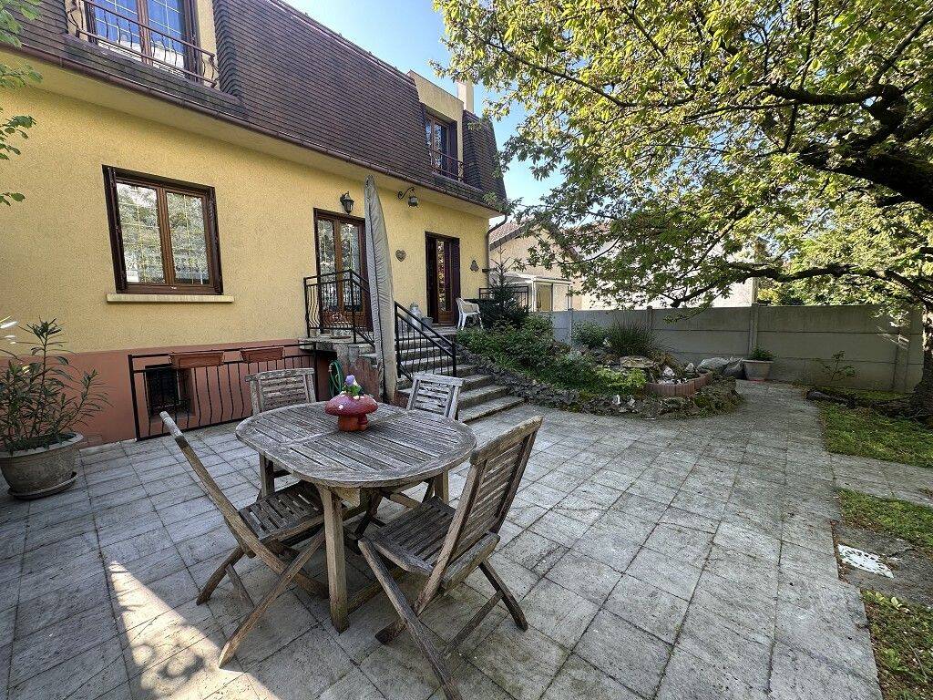 Maison 5 pièces 130 m² · à Créteil · 130 m² · 673 000 €
