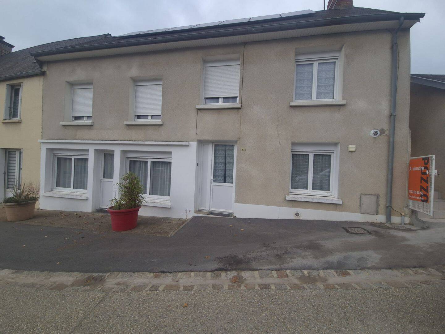 Maison 5 pièces 142 m² · à Grandparigny · 142 m² · 145 000 €