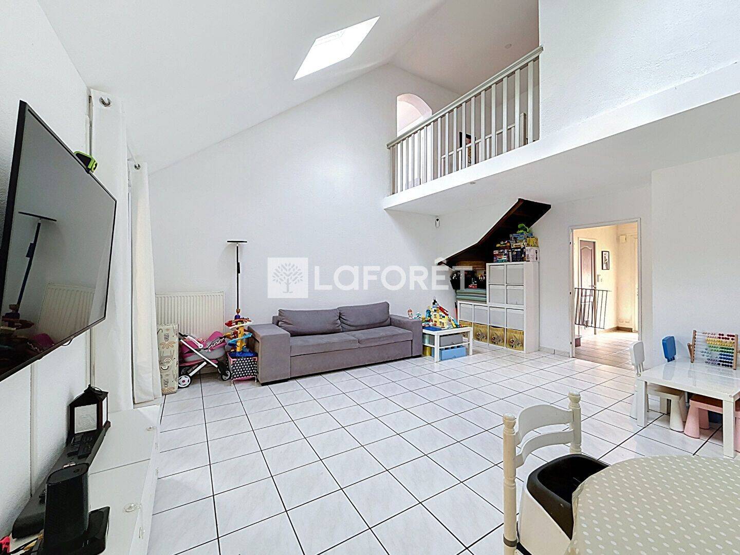 Maison 5 pièces 97 m² · à Savigny-le-Temple · 97 m² · 269 900 €