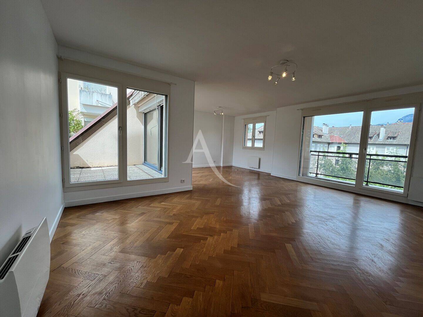 Appartement 2 pièces 56 m² · à Annecy · 56 m² · 1 380 €/mois