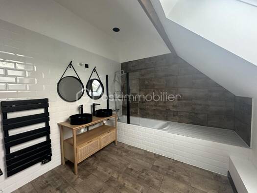 Maison à vendre 338 000 € 5 pièces 3 chambres 110 m² 354 m² de terrain Moret Loing et Orvanne 77250