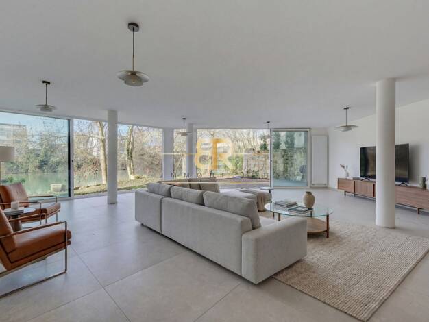 Maison à vendre 2 670 000 € 14 pièces 8 chambres 700 m² 715 m² de terrain Coteaux Chennevières-sur-Marne 94430