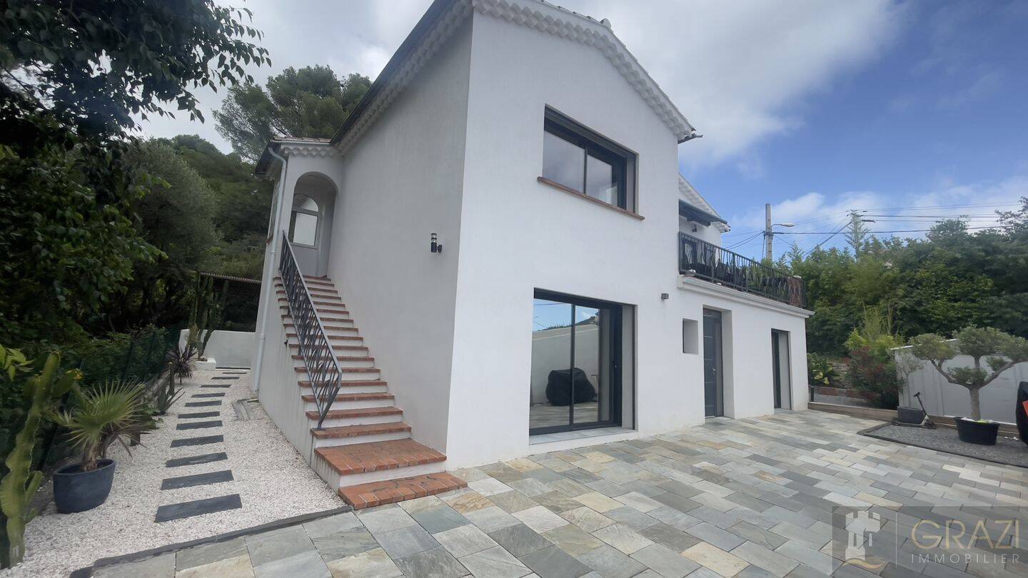 Maison 5 pièces 210 m² · à Toulon · 210 m² · 740 000 €