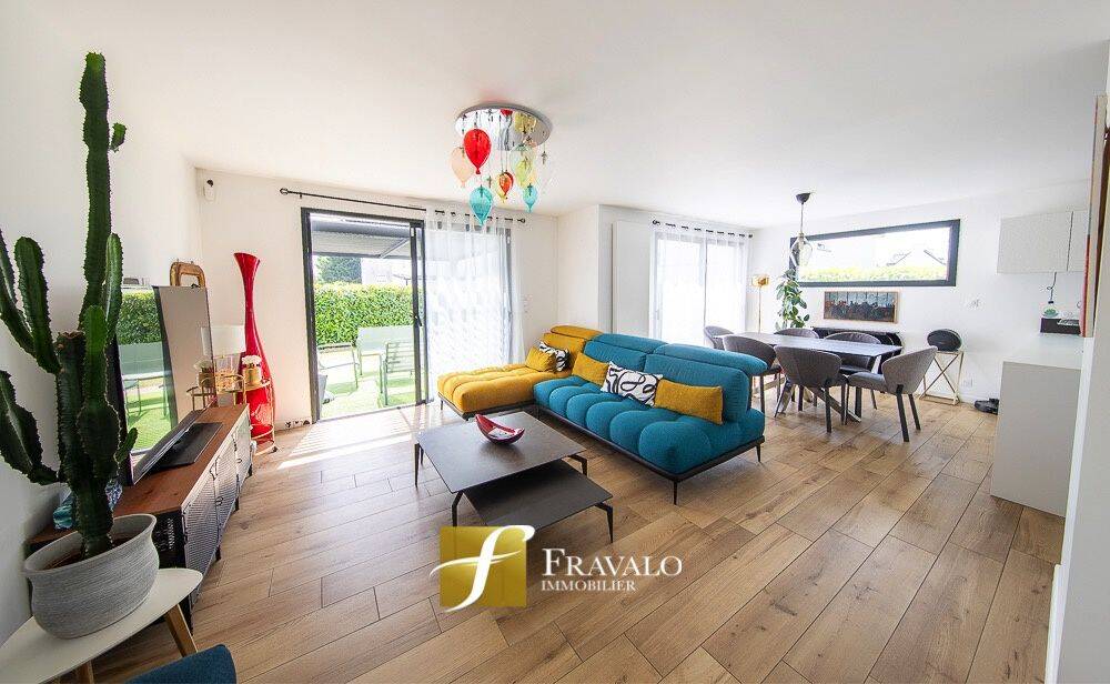 Maison 6 pièces 102 m² · à Ploeren · 102 m² · 409 940 €