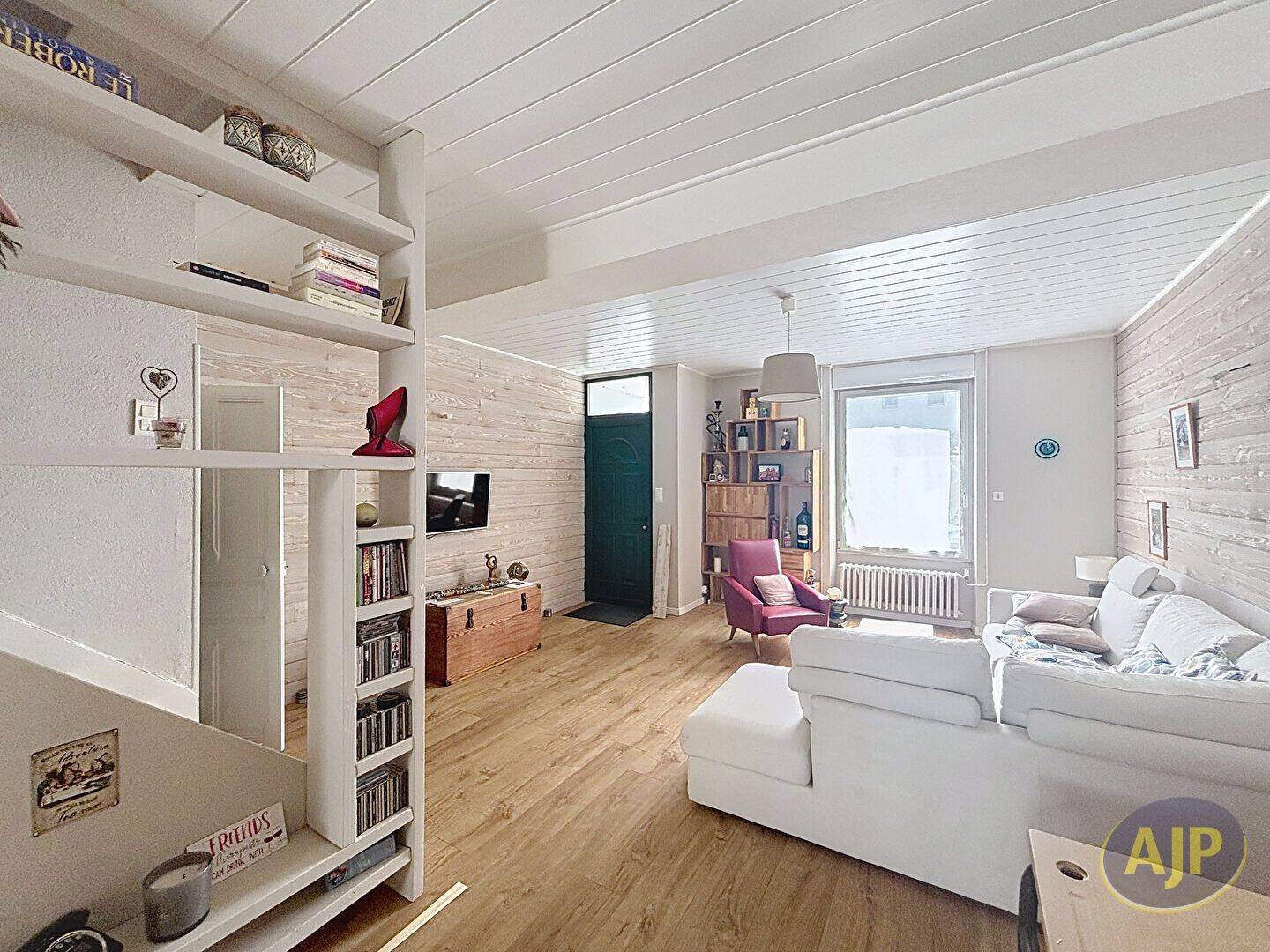 Maison 5 pièces 121 m² · à Cholet · 120,8 m² · 997 €/mois