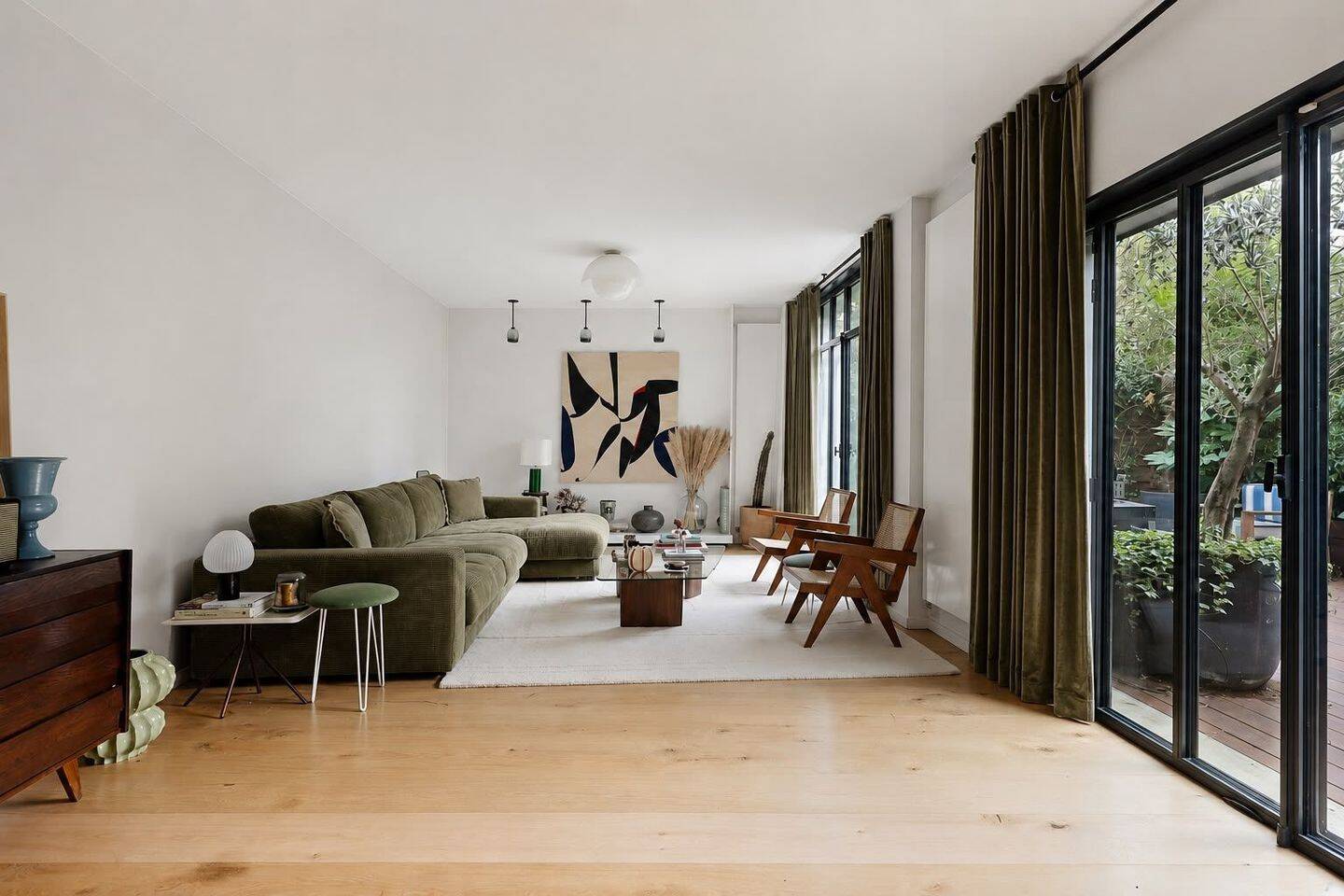 Maison 5 pièces 158 m² · à Paris 18ème Arrondissement · 158,1 m² · 3 150 000 €