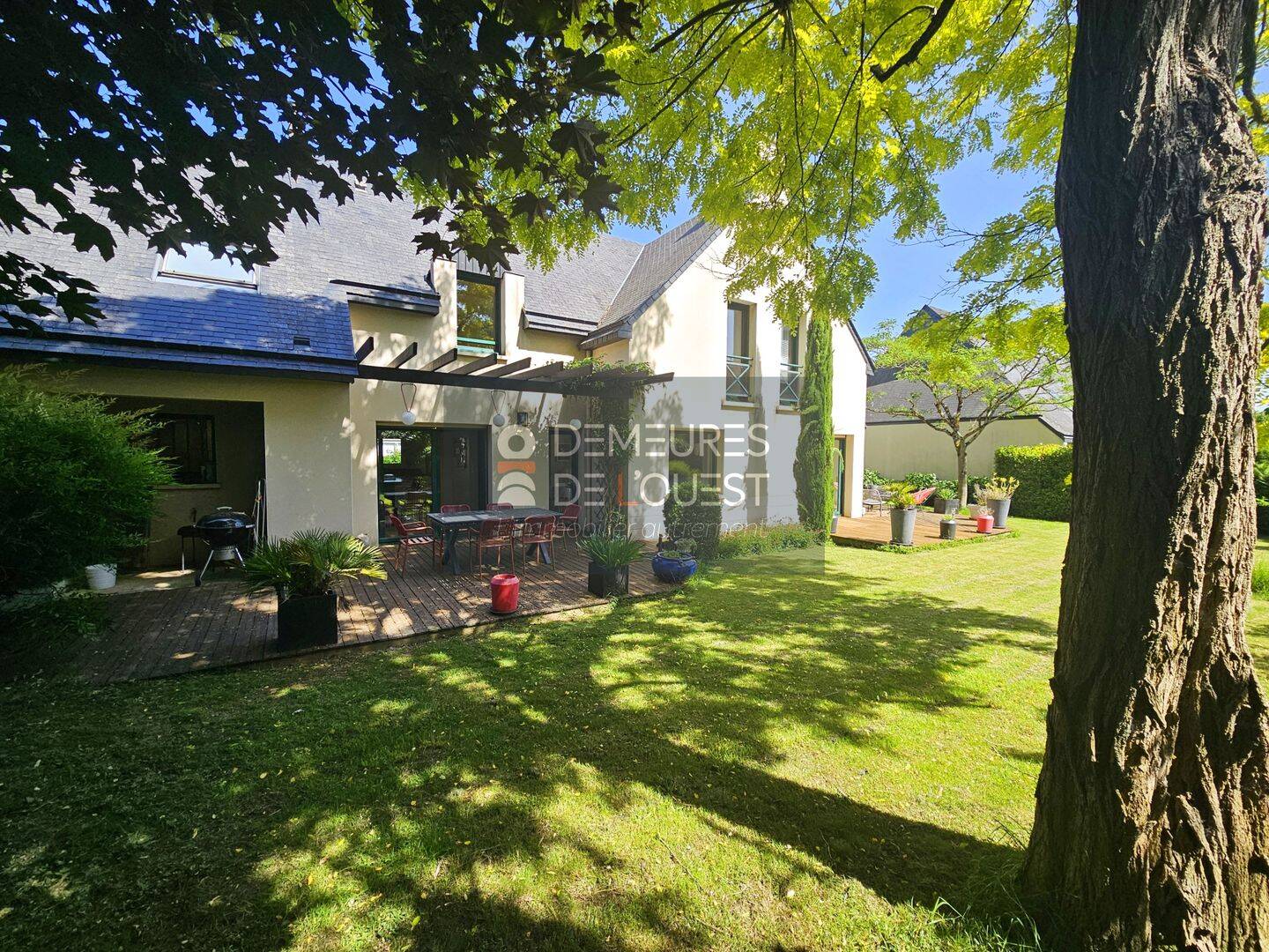 Maison 9 pièces 221 m² · à Saint-Grégoire · 221 m² · 899 500 €