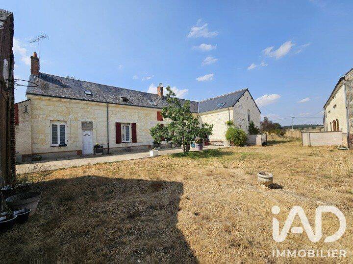 Maison 10 pièces 340 m² · à Loir en Vallée · 340,3 m² · 209 900 €