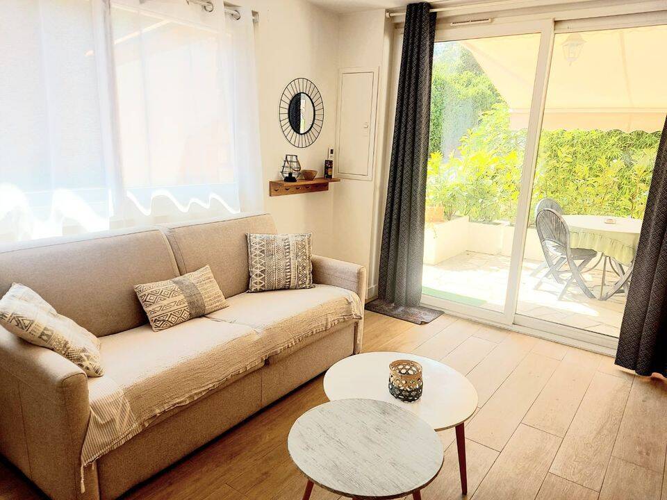 Appartement 2 pièces 42 m² · à Mandelieu-la-Napoule · 42 m² · 925 €/mois