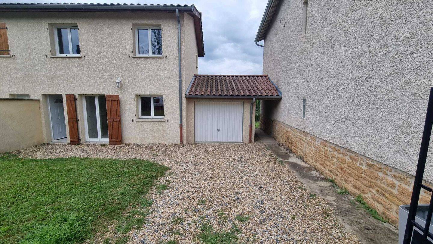 Maison 3 pièces 63 m² · à Les Chères · 63 m² · 990 €/mois