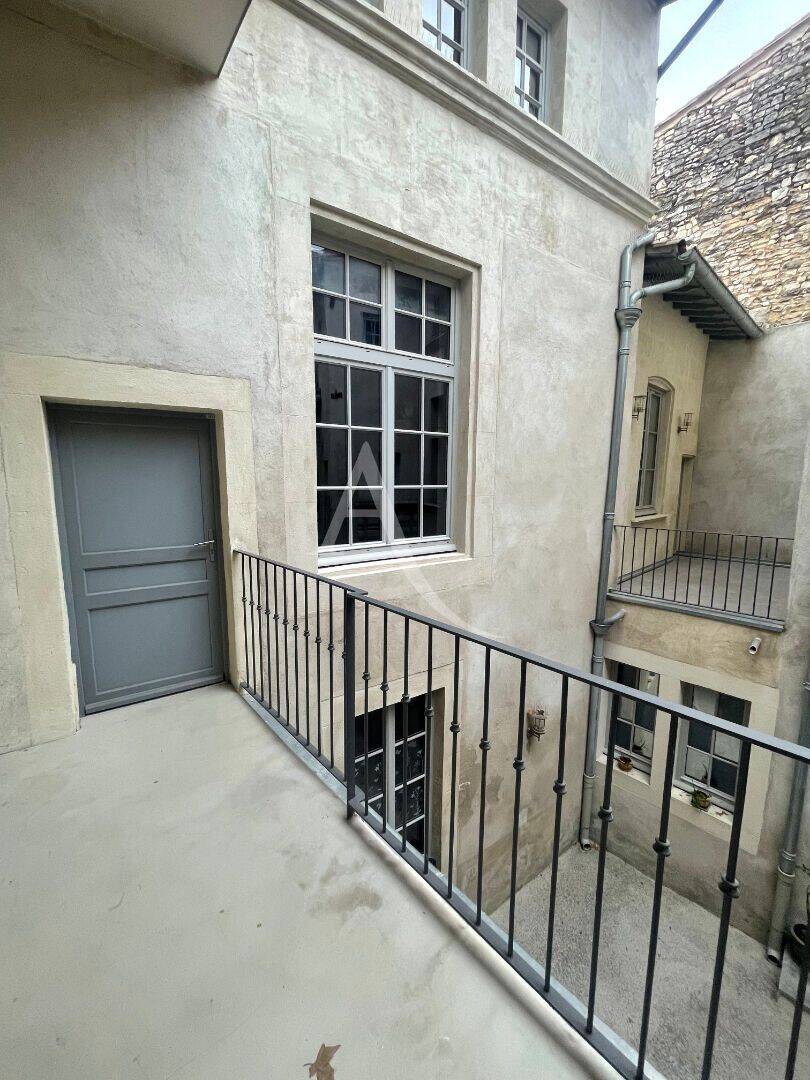Appartement 4 pièces 94 m² · à Nîmes · 94 m² · 941 €/mois
