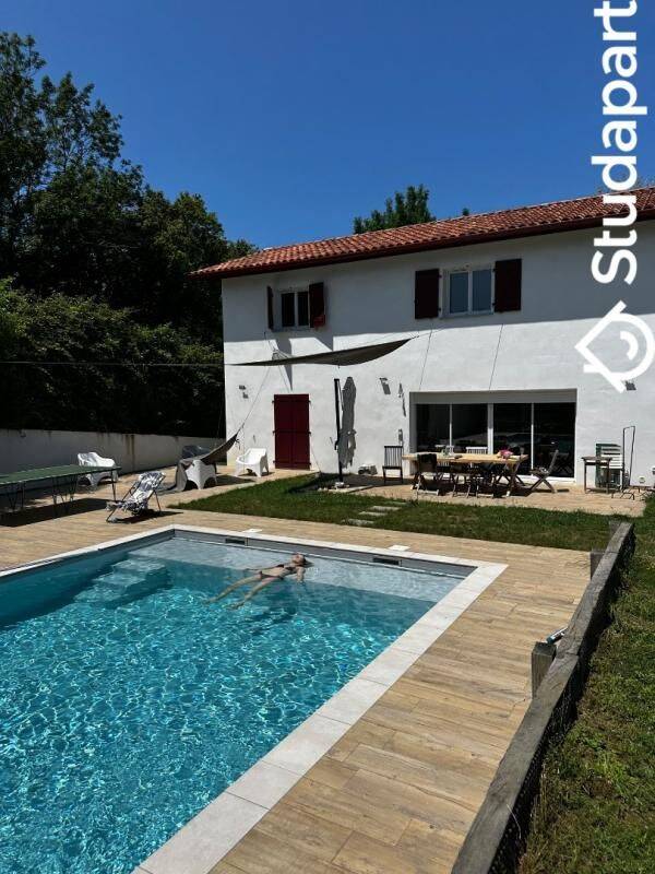 1 pièce 14 m² · à Arbonne · 14 m² · 550 €