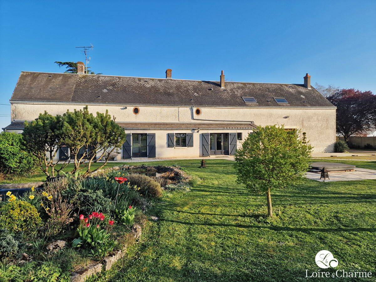 Maison 8 pièces 374 m² · à Josnes · 374,1 m² · 349 000 €