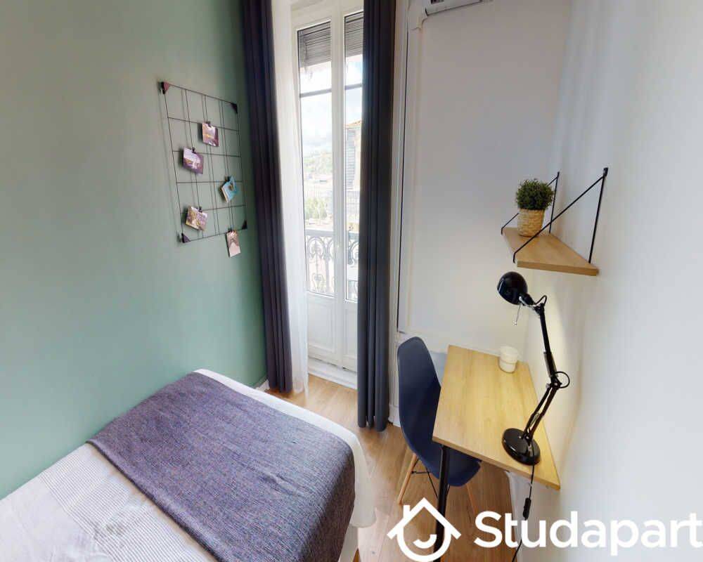 1 pièce 11 m² · à Lyon 2ème Arrondissement · 11 m² · 840 €