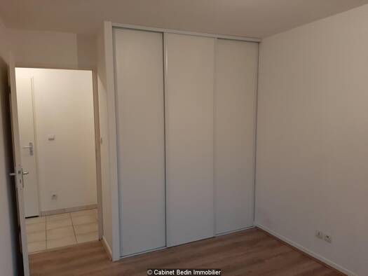 Appartement à louer 700 € 3 pièces 2 chambres 55,8 m² RDC/2 Libourne 33500