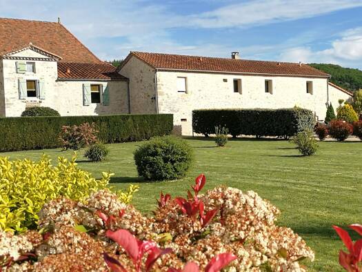 Maison à vendre 860 000 € 11 pièces 6 chambres 338 m² 4 500 m² de terrain Cabrerets 46330