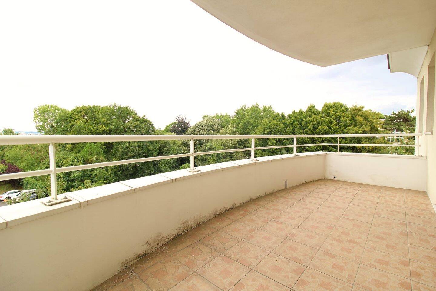Appartement 3 pièces 80 m² · à Pontoise · 79,6 m² · 255 000 €