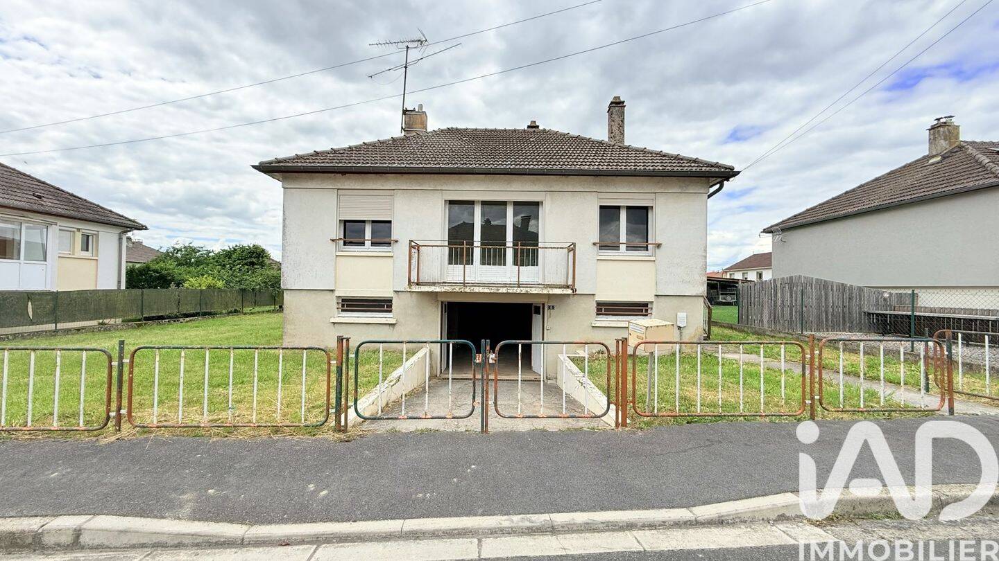 Maison 3 pièces 74 m² · à Challerange · 74 m² · 80 000 €