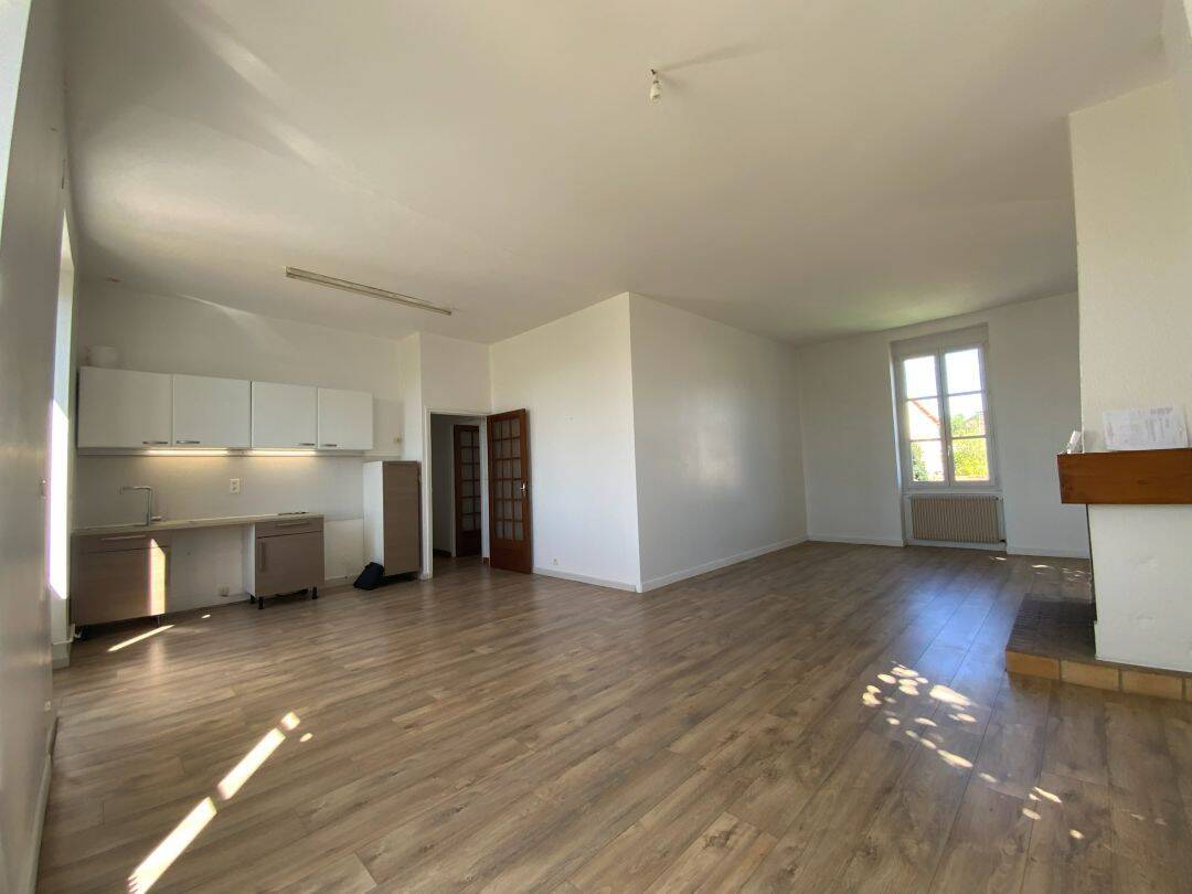 Appartement 5 pièces 112 m² · à Buxy · 112,1 m² · 840 €