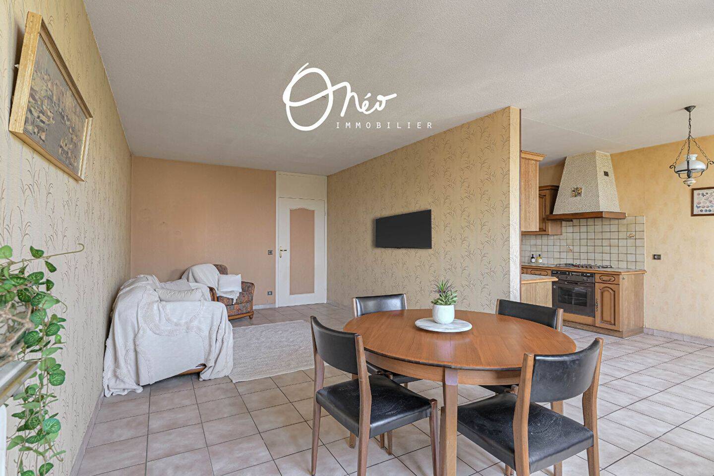 Appartement 5 pièces 111 m² · à Lyon 8ème Arrondissement · 111 m² · 218 000 €