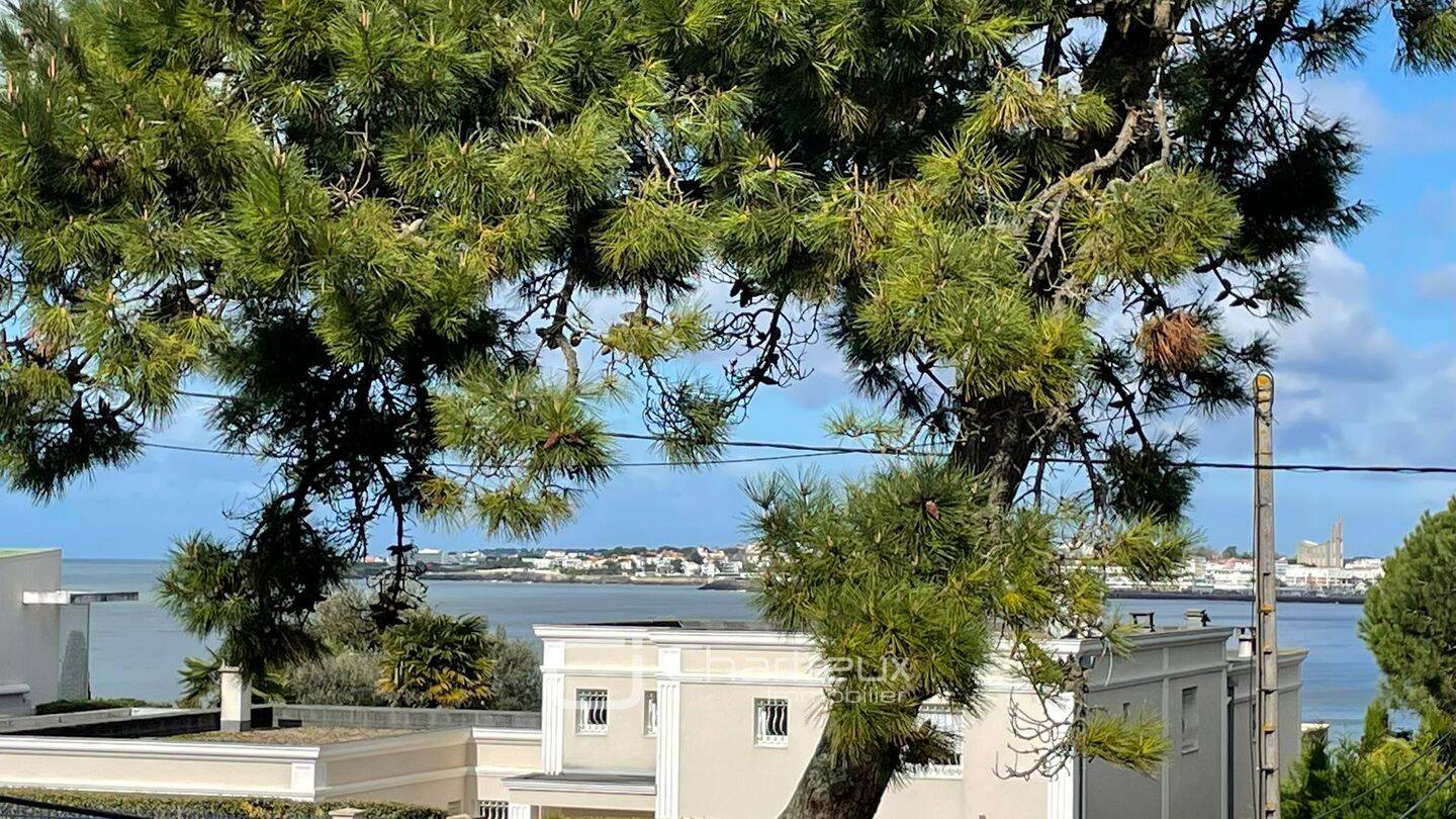 Maison 5 pièces 133 m² · à Saint-Georges-de-Didonne · 132,9 m² · 471 000 €