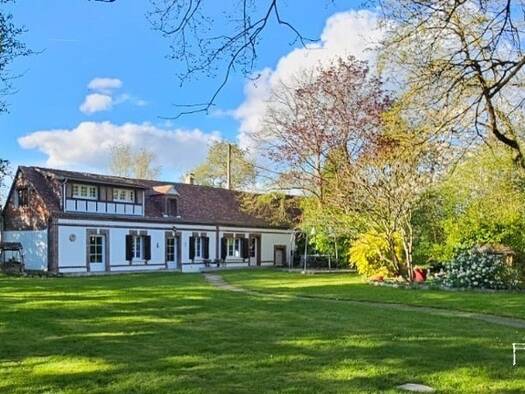 Maison à vendre 229 000 € 4 pièces 2 chambres 111 m² 1 286 m² de terrain Sylvains-les-Moulins 27240