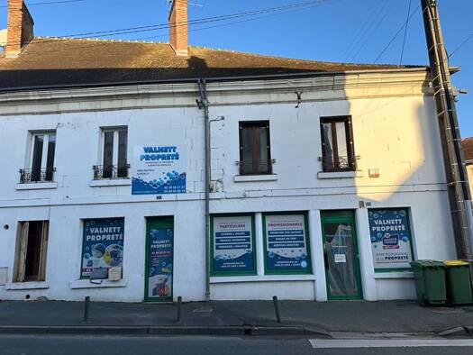 Immeuble à vendre 87 000 € 180 m² Valençay 36600