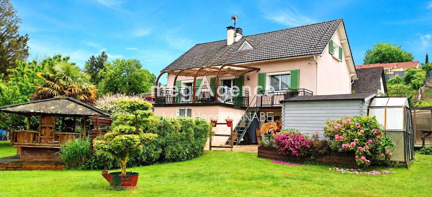 Maison 7 pièces 161 m² · à Sens · 161 m² · 352 000 €