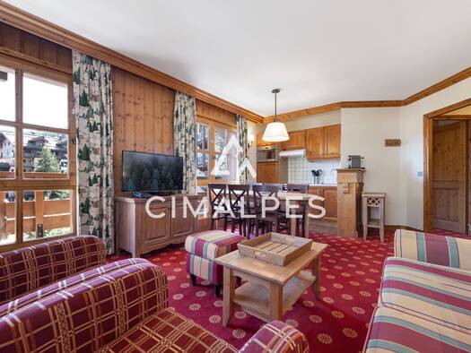 Appartement à vendre 430 000 € 3 pièces 2 chambres 56 m² Étage 4/5 Bourg-Saint-Maurice 73700