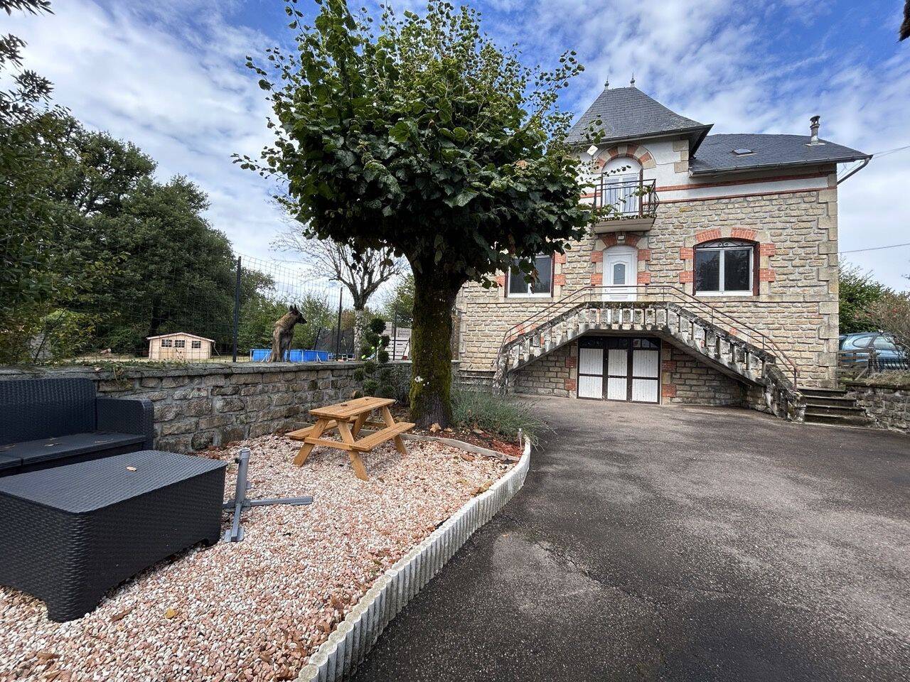 Maison 6 pièces 129 m² · à Chamboulive · 129 m² · 164 300 €