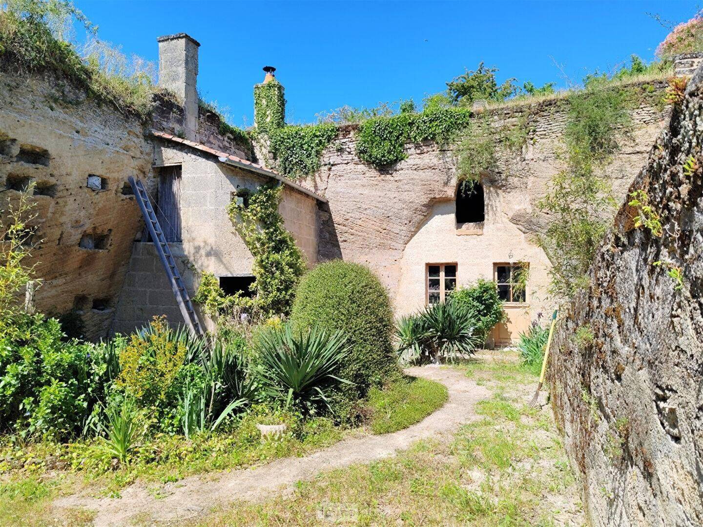 Maison 2 pièces 51 m² · à Doué-en-Anjou · 51 m² · 106 000 €