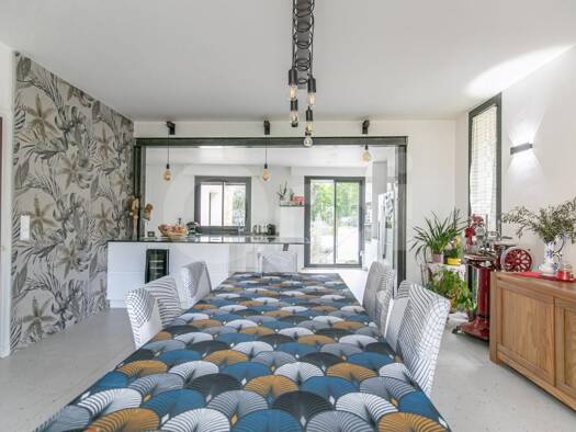 Villa à vendre 1 375 000 € 7 pièces 6 chambres 420 m² 2 694 m² de terrain Coteaux Chennevières-sur-Marne 94430