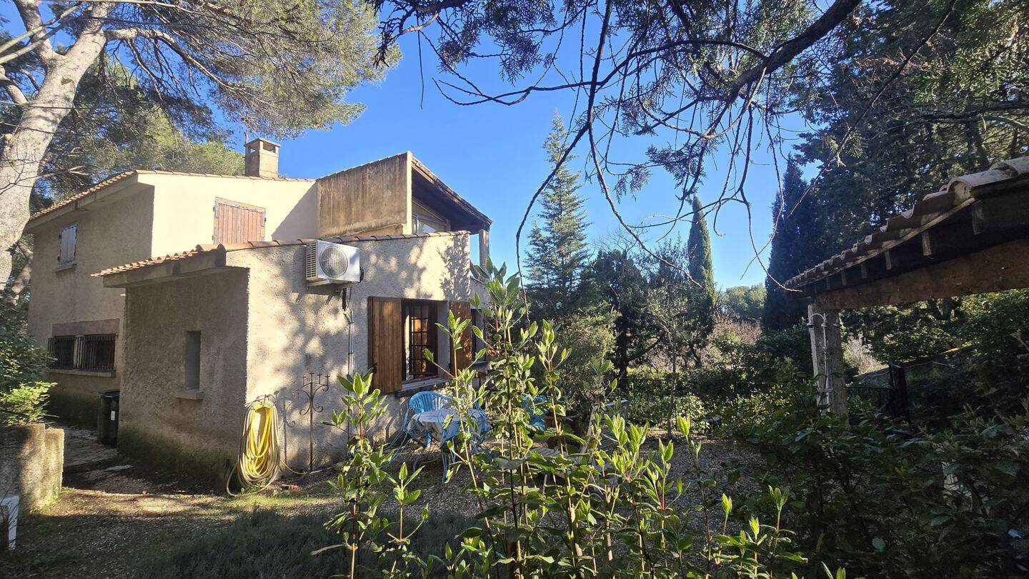 Maison 7 pièces 179 m² · à Nîmes · 179 m² · 335 000 €