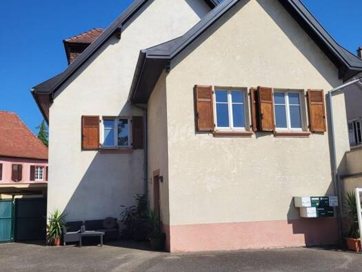 Appartement à vendre 185 000 € 5 pièces 3 chambres 105 m² Étage 1/1 Ensisheim 68190