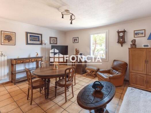 Appartement à vendre 235 000 € 3 pièces 2 chambres 67,1 m² Étage 1/3 Horts Sables Fréjus 83600