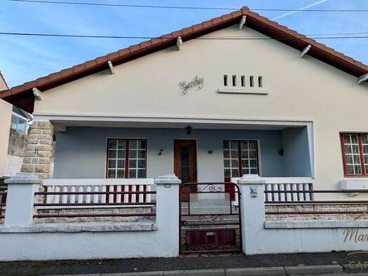 Maison de plain-pied à vendre 125 925 € 3 pièces 2 chambres 92 m² 225 m² de terrain Centre-Soum Lourdes 65100