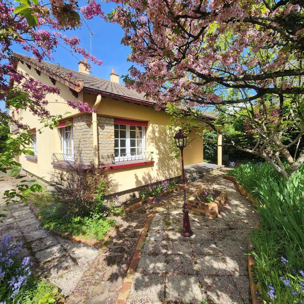 Maison 95 m² · à La Ferté-Bernard · 95 m² · 141 750 €
